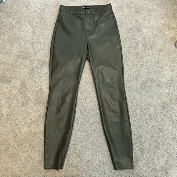 Zara olive khaki green faux leather high-rise leggings Sz M NWOT pleather vegan - Picture 4 of 17
